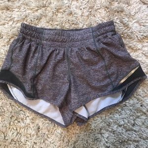 LuluLemon Hotty Hot Shorts 2.5” Size 4